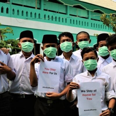 Senjata lisan Corona