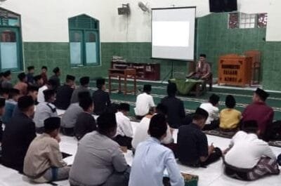 Bahasa Adalah Mahkota Pesantren