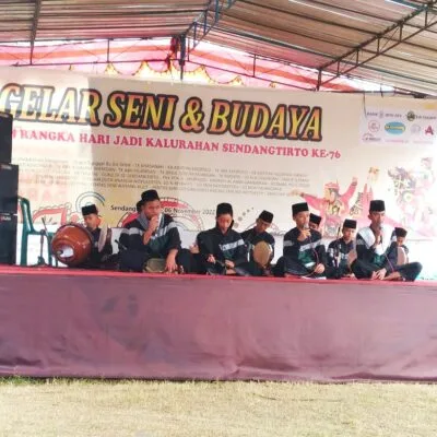 Raudhatus Salaam Tampilkan Hadroh pada Acara Hari Jadi kalurahan Sendangtirto ke-76